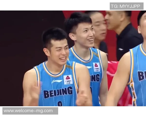 替补席发力泰森梅里尔联手贡献34分助球队逆转胜利