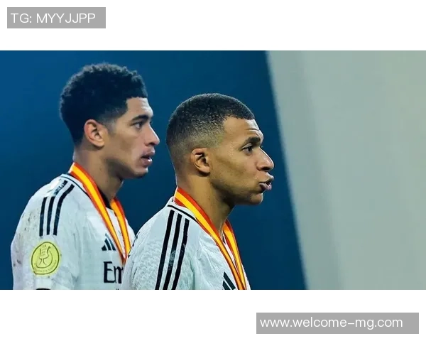 姆巴佩呼吁队友在巴萨领奖时离场德科表示应保持宽容大度