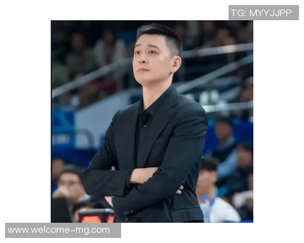 杨鸣强调球队拼搏精神球迷不求每年夺冠但期待每场全力以赴